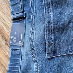 Brand new..I ordered 2 sizes and did not need.